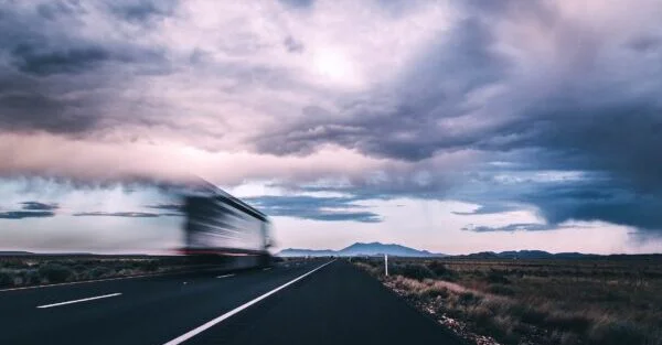 ¿en qué SE diferencian los accidentes de camión de los de coche?